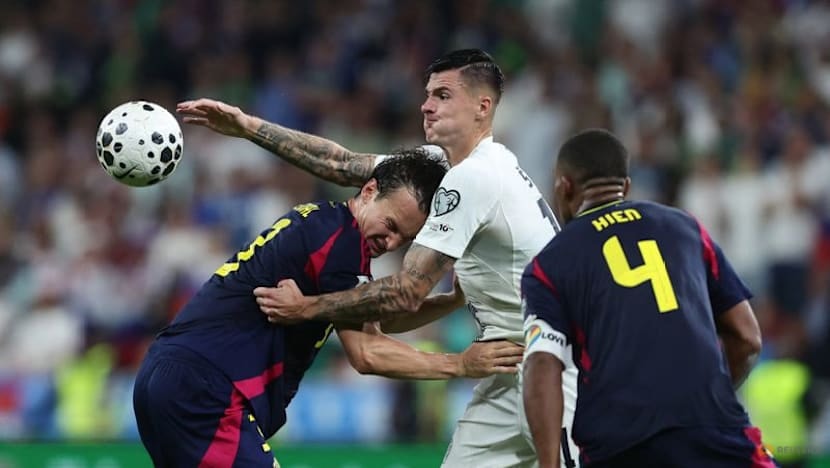 Late Vipotnik strike gives Slovenia draw 2-2 with Sweden - CNA