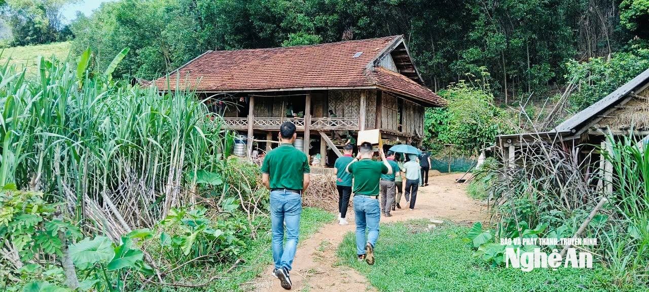 Nghia Hanh សាមគ្គីភាព រូបថត CSCC00004