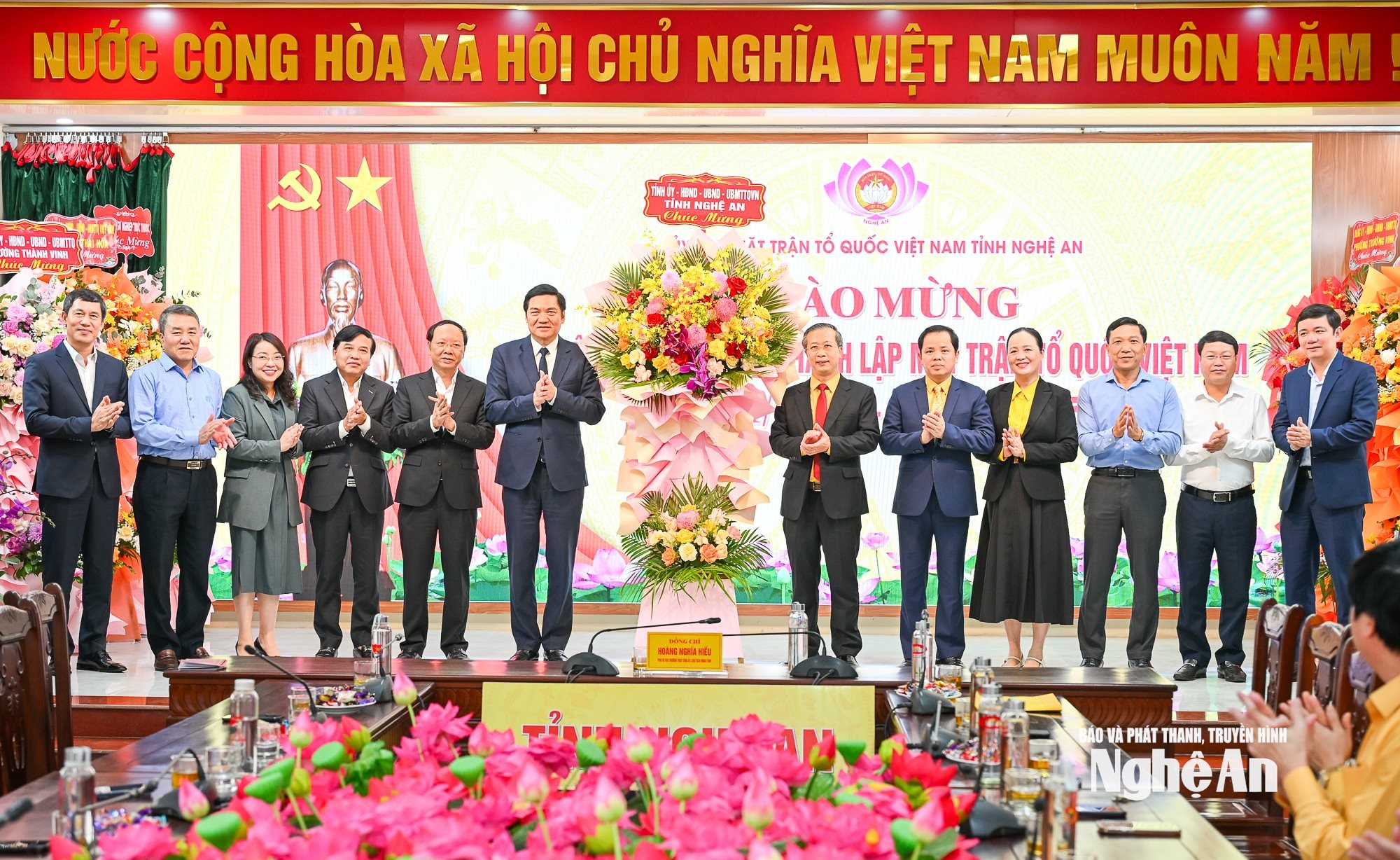 Phó bí thư thường trực chúc mừng ngày truyền thống MTTQ-1