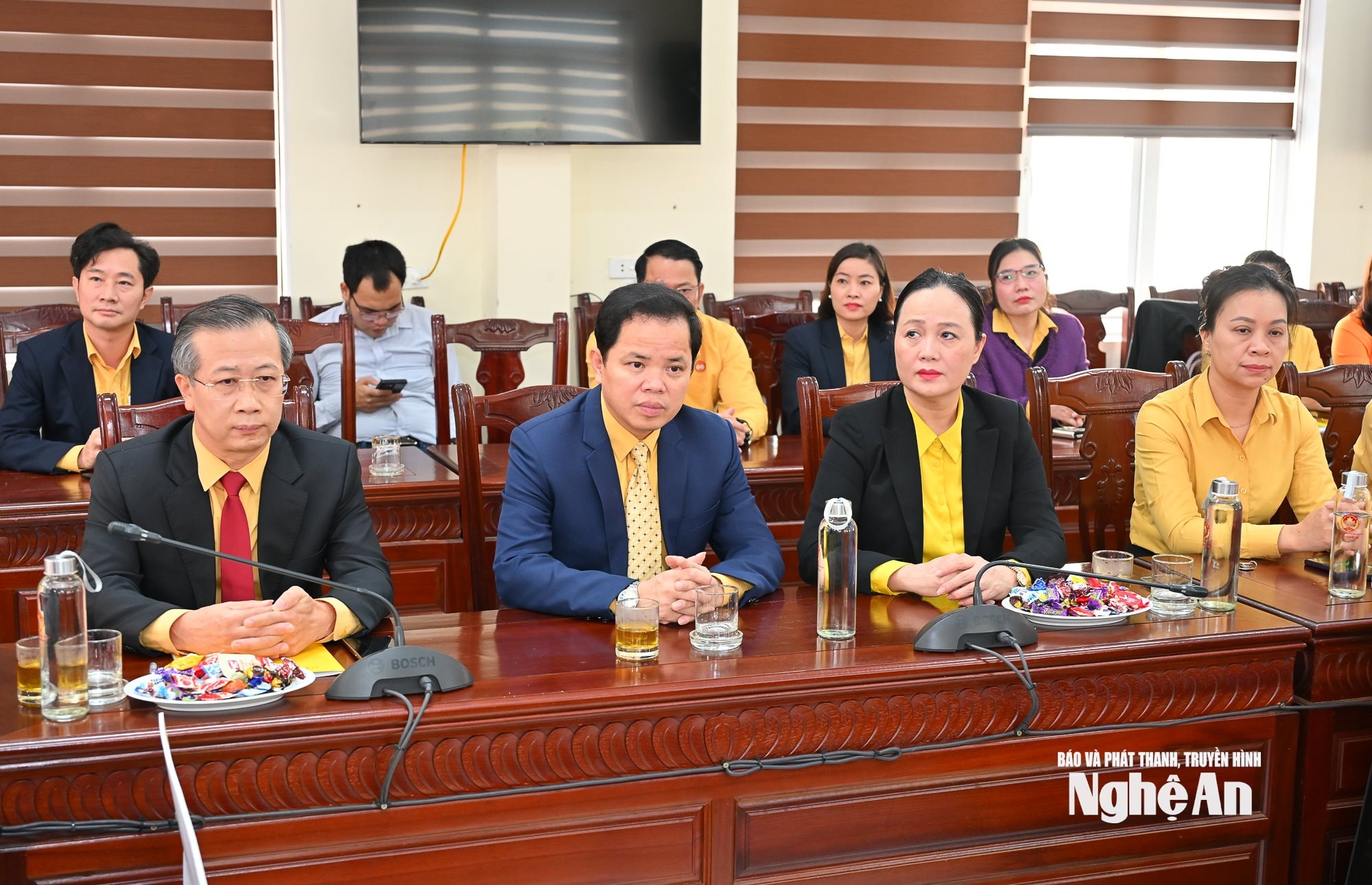 Phó bí thư thường trực chúc mừng ngày truyền thống MTTQ-2