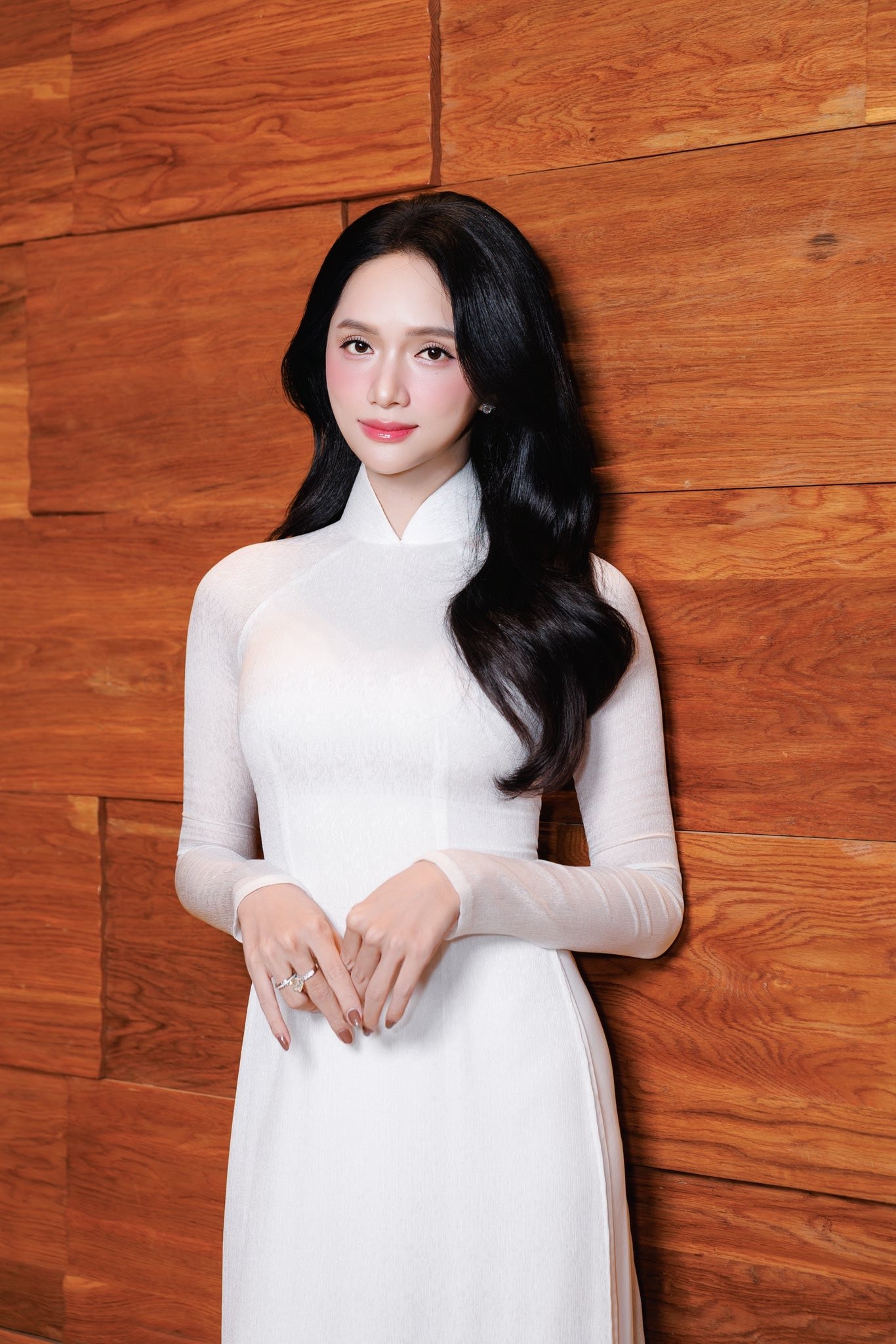 Quyết định quan trọng của Hương Giang trước thềm phần thi trang phục dân tộc tại Miss Universe- Ảnh 2.