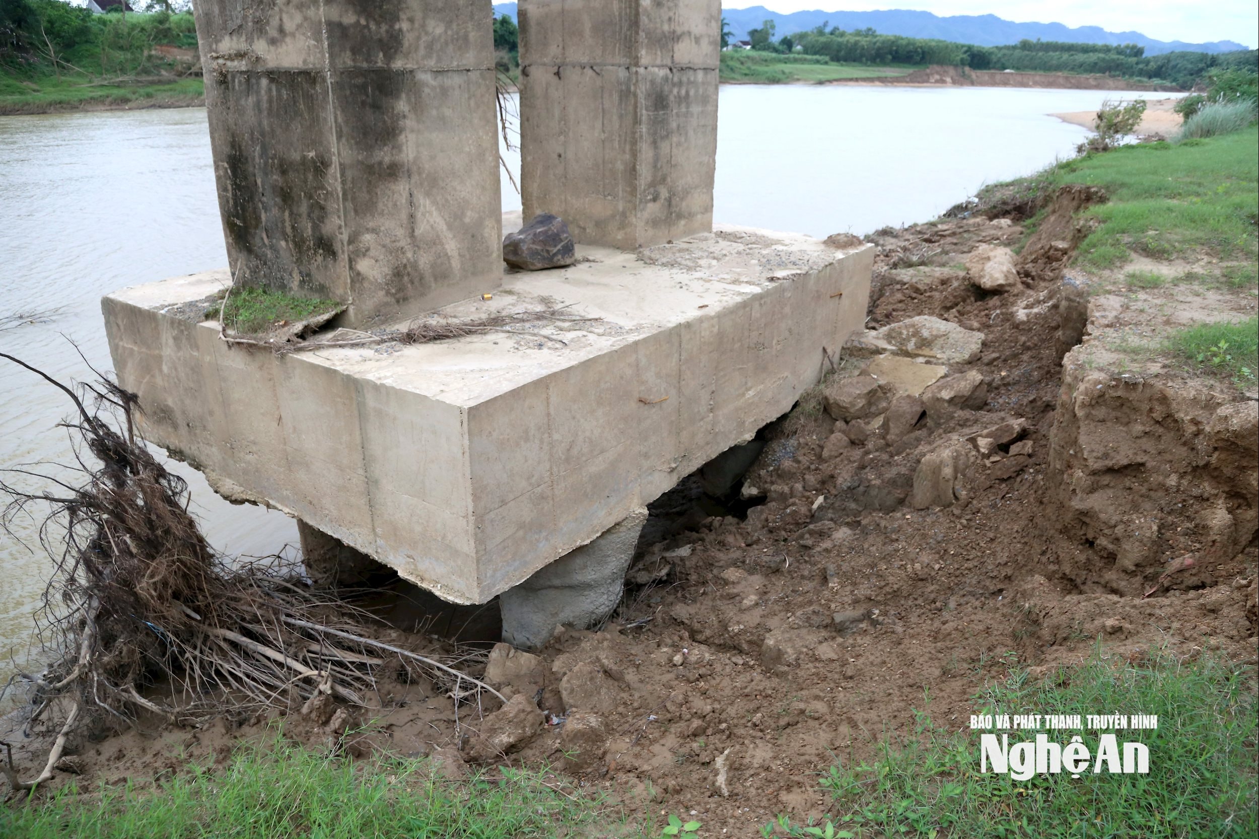 Cầu bến Mươi 4