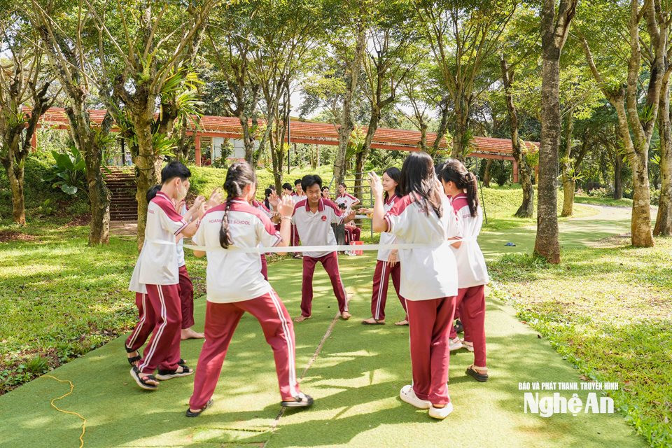 Học sinh Hoàng Việt tại một buổi dã ngoại