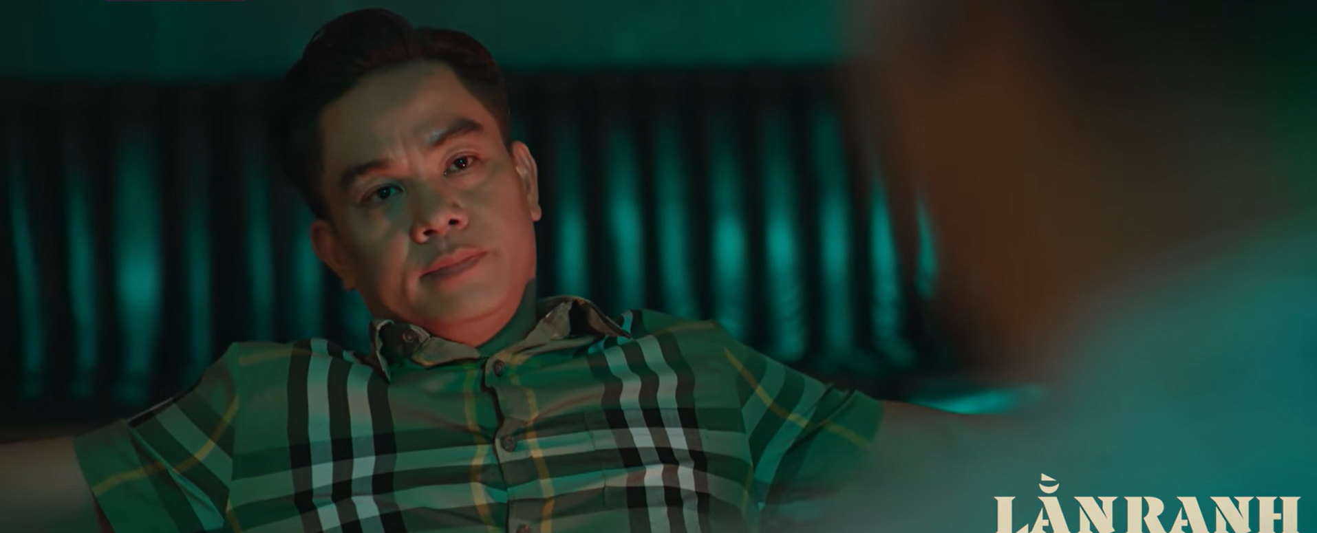 Lằn ranh - Tập 14: Thu phát hiện thẻ đen dưới gối chồng - Ảnh 2.