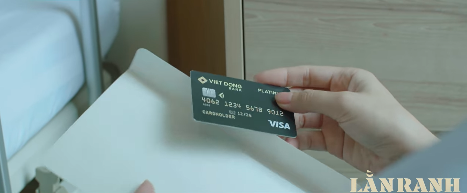 Lằn ranh - Tập 14: Thu phát hiện thẻ đen dưới gối chồng - Ảnh 3.