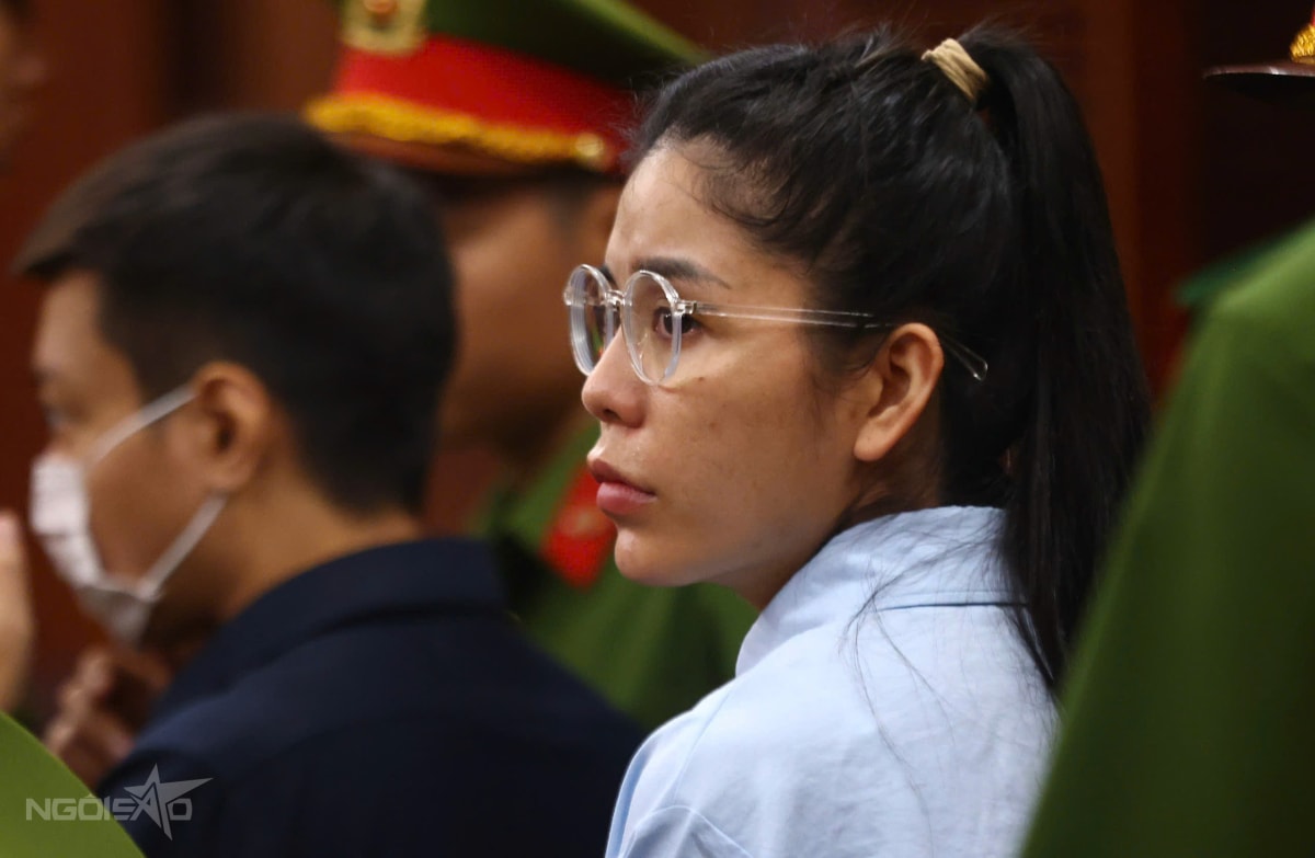 Hằng Du Mục cũng nhận mức án hai năm tù vì tội Lừa dối khách hàng.