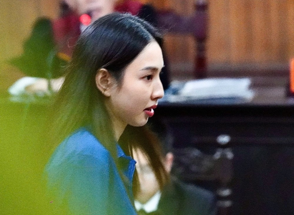 Hoa hậu Thùy Tiên tại phiên tòa. Ảnh: THUẬN VĂN