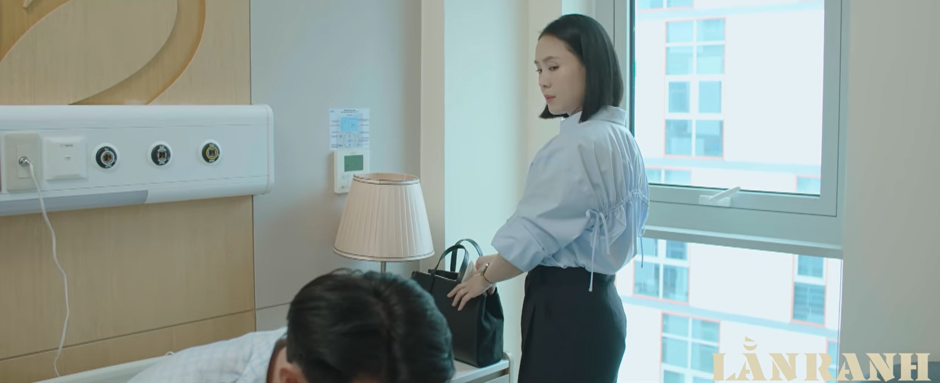 Lằn ranh - Tập 14: Thu phát hiện thẻ đen dưới gối chồng - Ảnh 4.