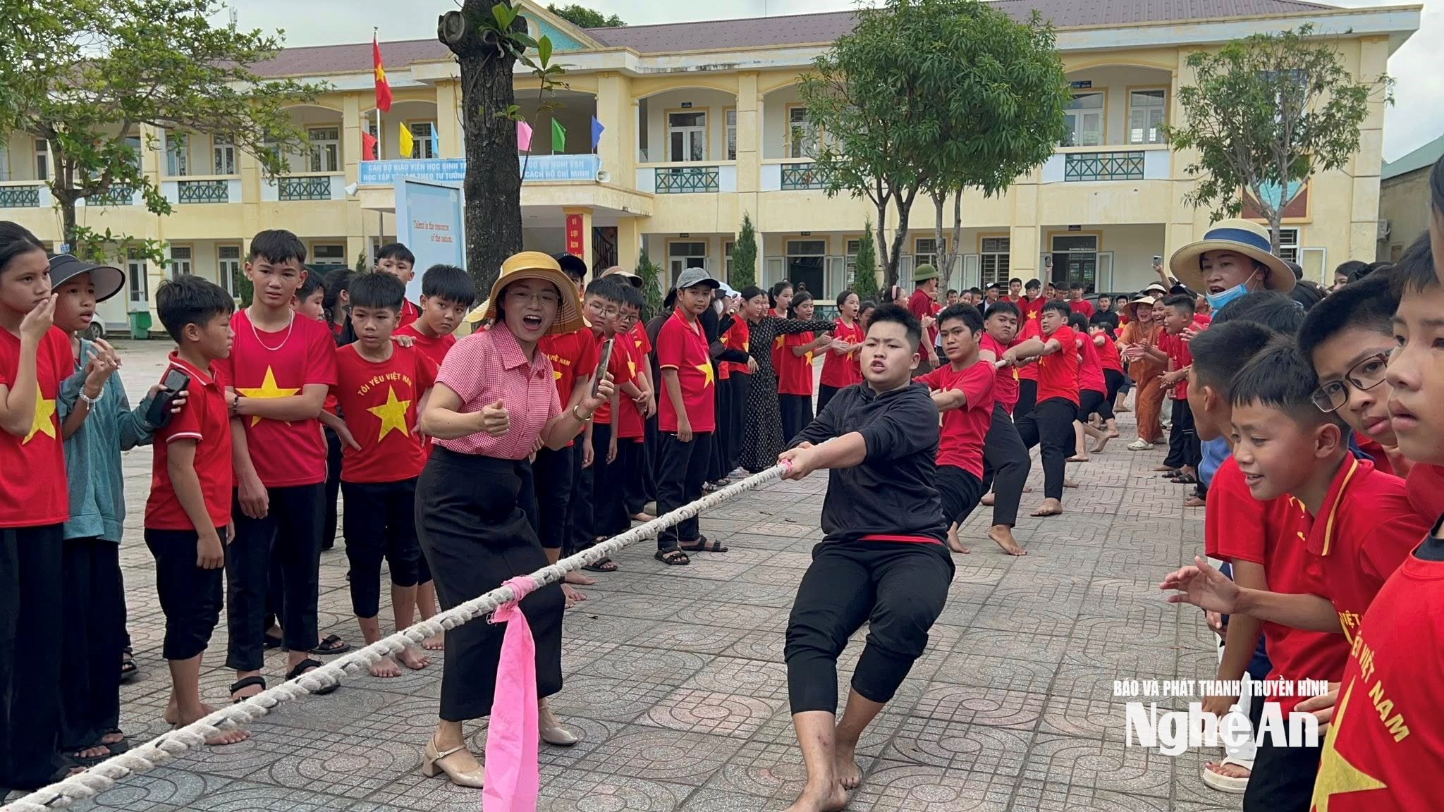 Một hoạt động ngoại khóa của học sinh Trường THCS Nghi Văn. Ảnh - NTCC