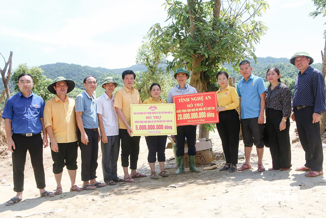 bna_ty-dong-cho-xa-tuong-duong-phuc-vu-khac-phuc-hau-qua-thien-tai-dong-thoi-uy-ban-mttq-tinh-cung-ho-tro-5-ty-dong-cho-nhan-dan.jpg