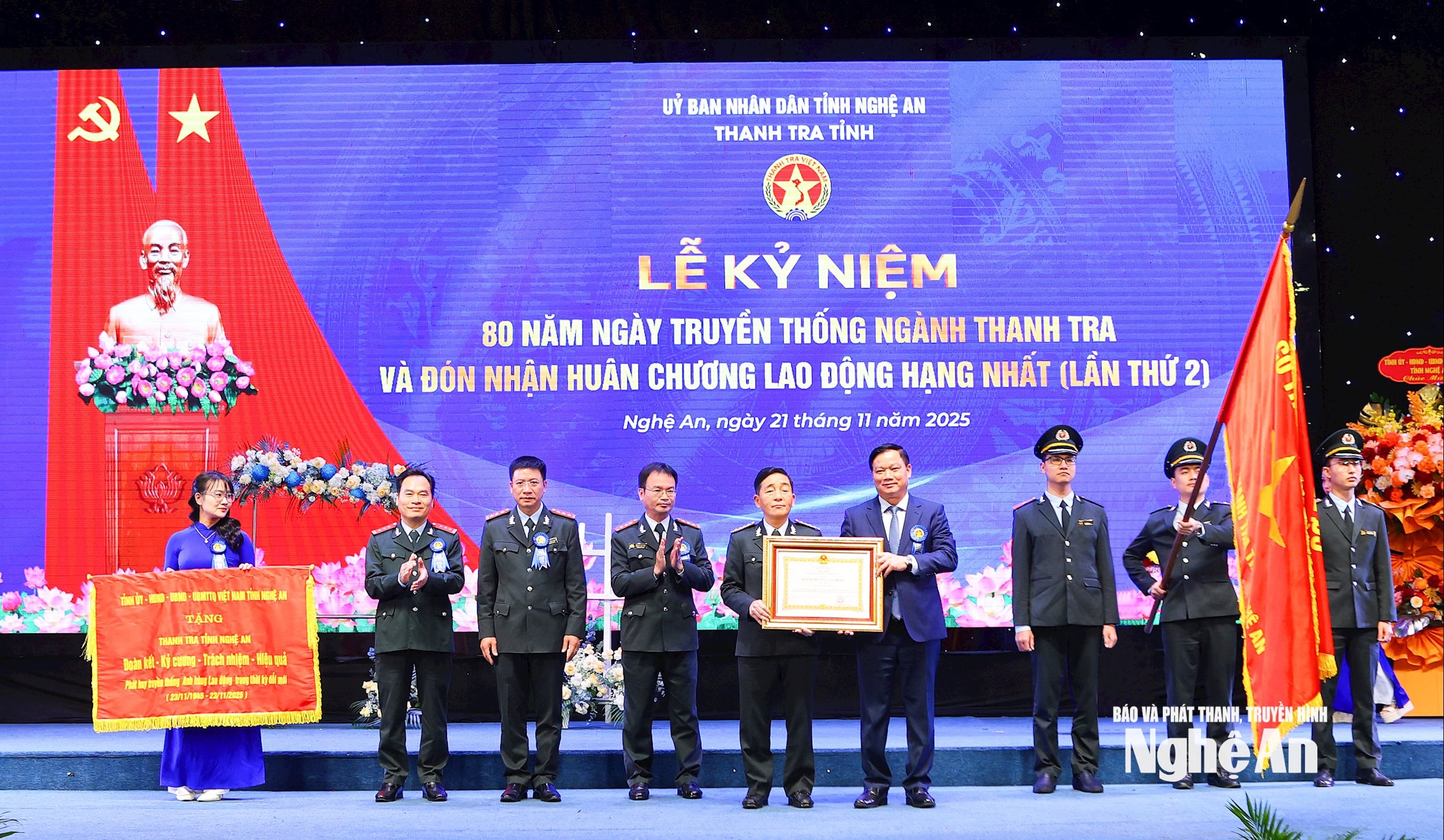  bằng khen