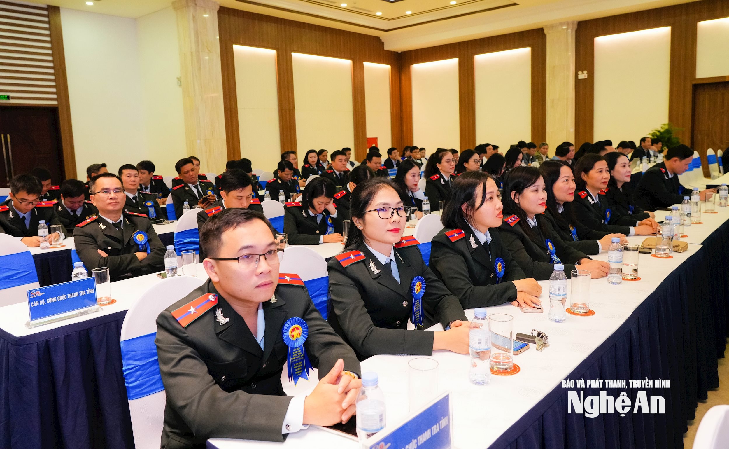 Cán bộ Thanh tra tỉnh tham dự buổi lễ. Ảnh: Thanh