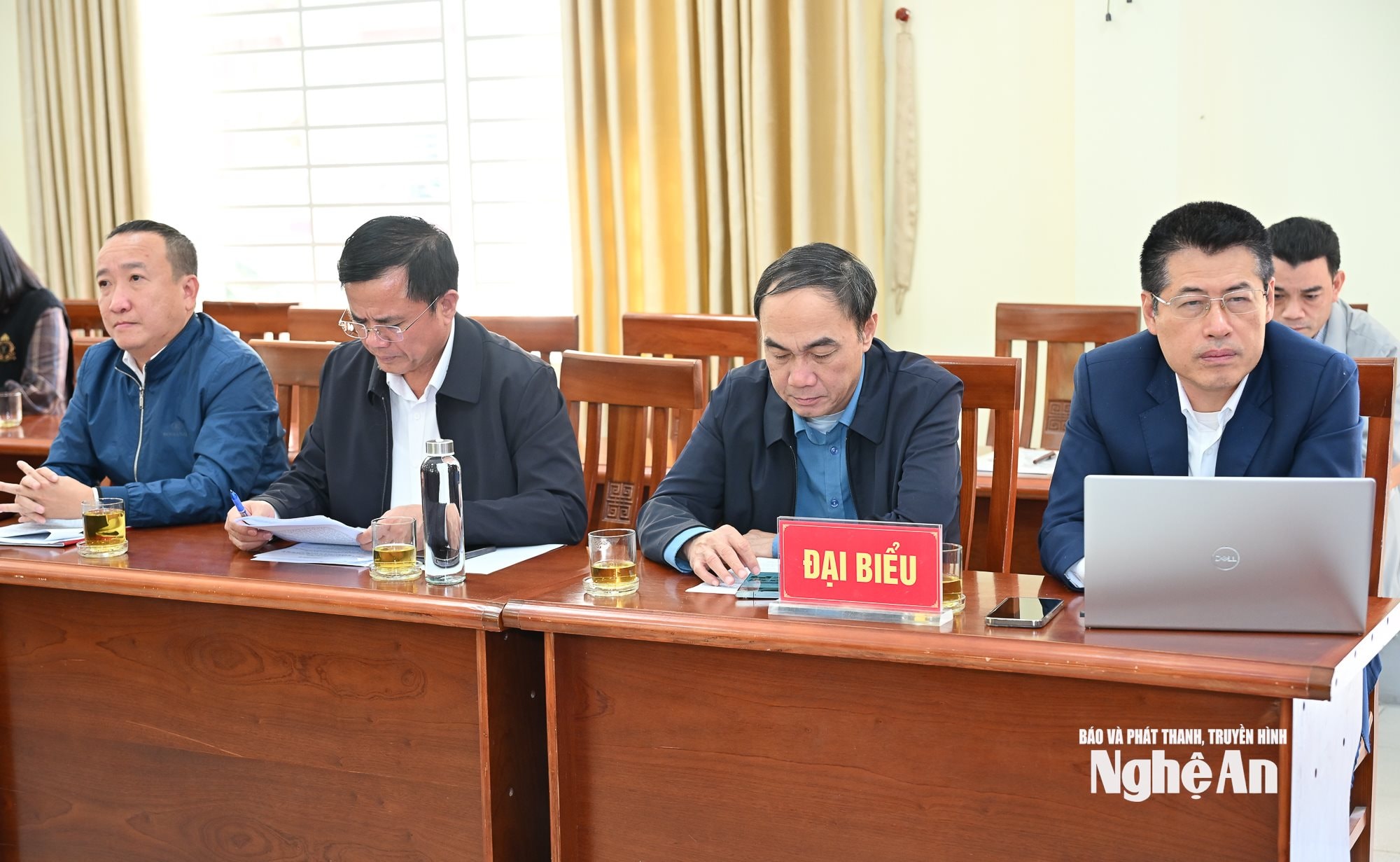 Trường chính trị-1