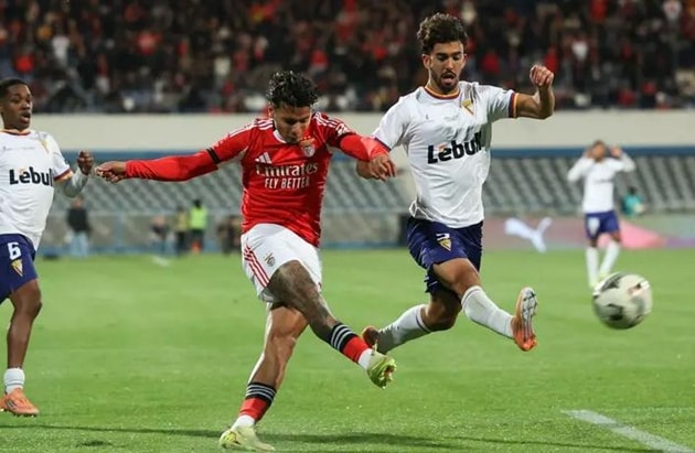 Jose Mourinho giúp Benfica đánh bại Atletico CP.