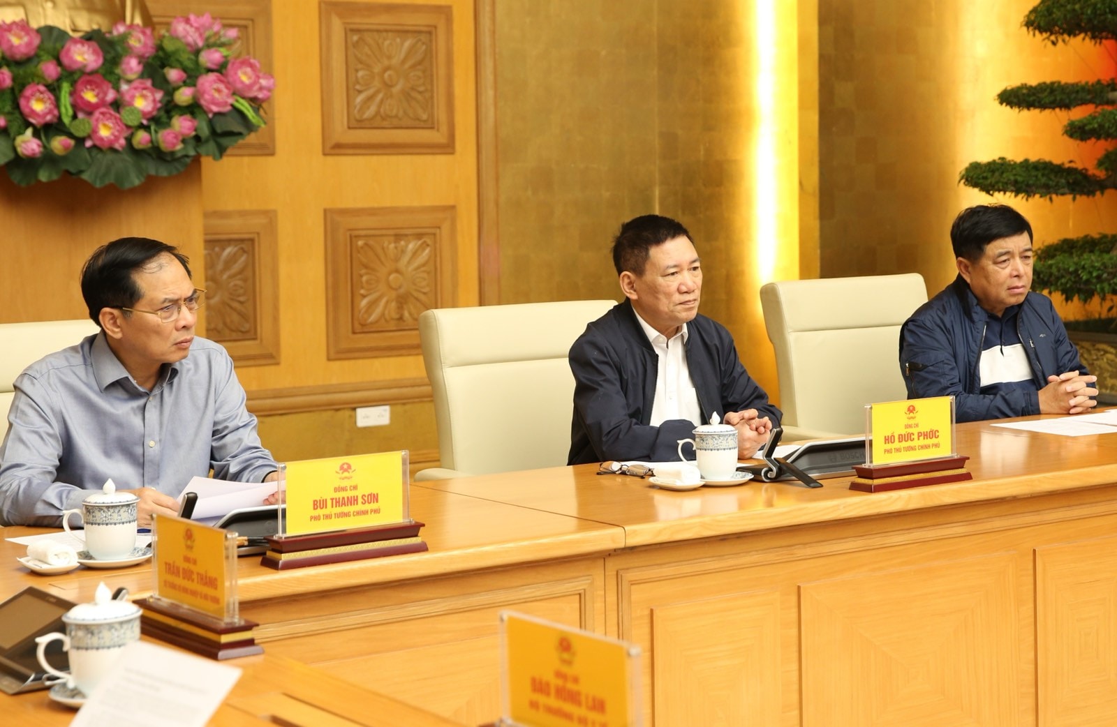 Từ Nam Phi, Thủ tướng chủ trì cuộc họp trực tuyến về ứng phó, khắc phục hậu quả mưa lũ- Ảnh 5.