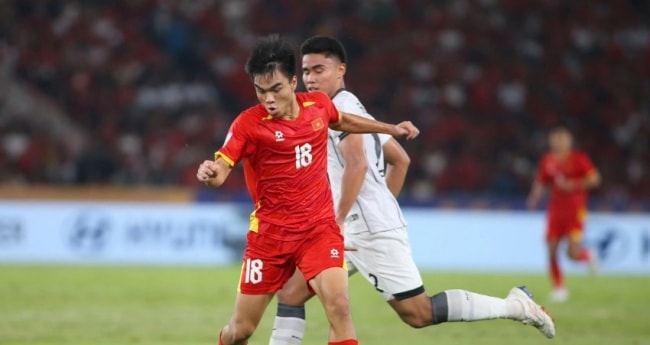 Công Phượng có thể thay Văn Trường.