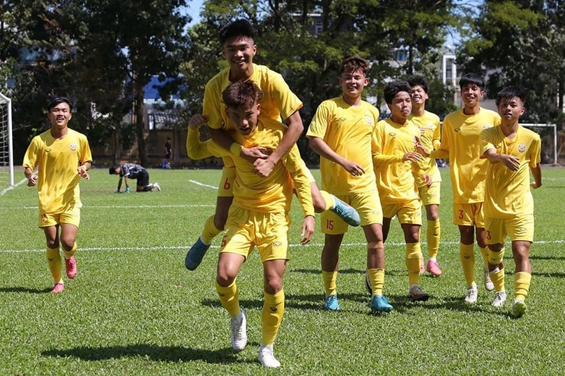 Đội trẻ Hồng Lĩnh Hà Tĩnh giành quyền lên hạng Nhì quốc gia. 