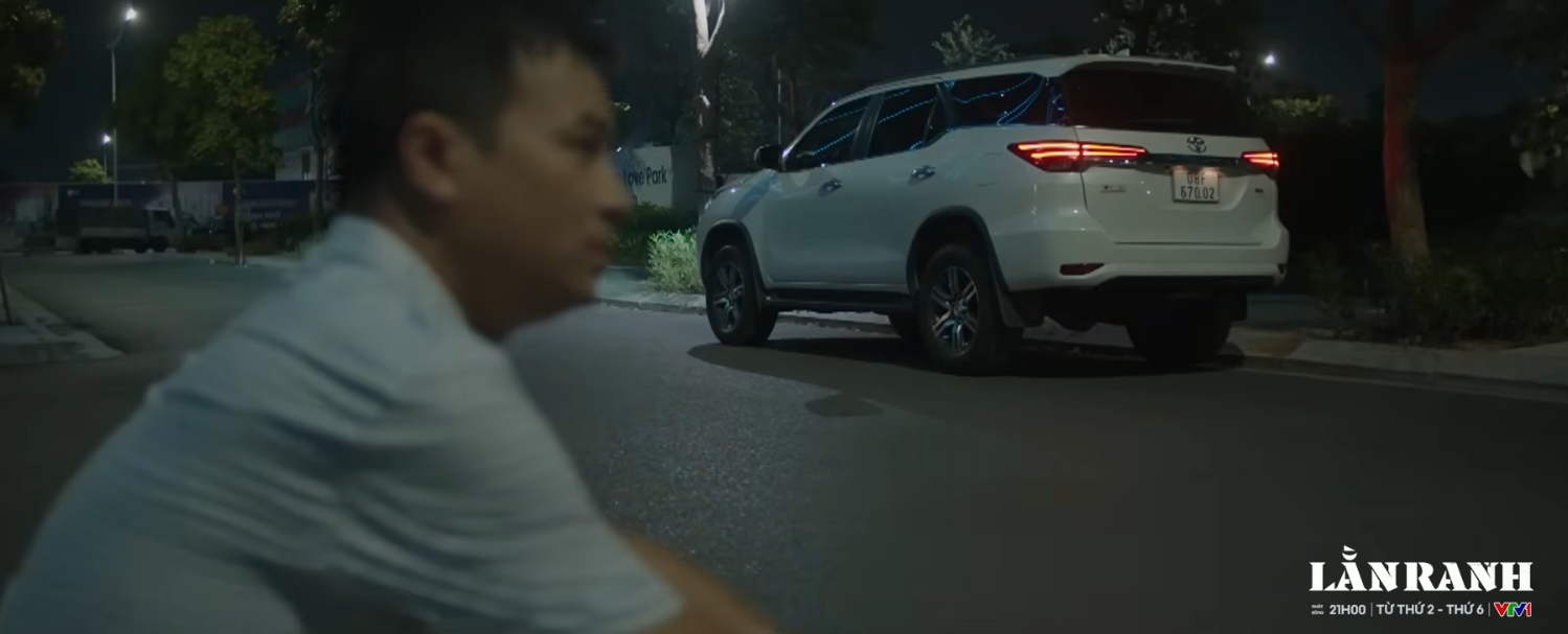 Lằn ranh - Tập 17: Ông Sách muốn Khắc rút khỏi vị trí Giám đốc Sở - Ảnh 4.