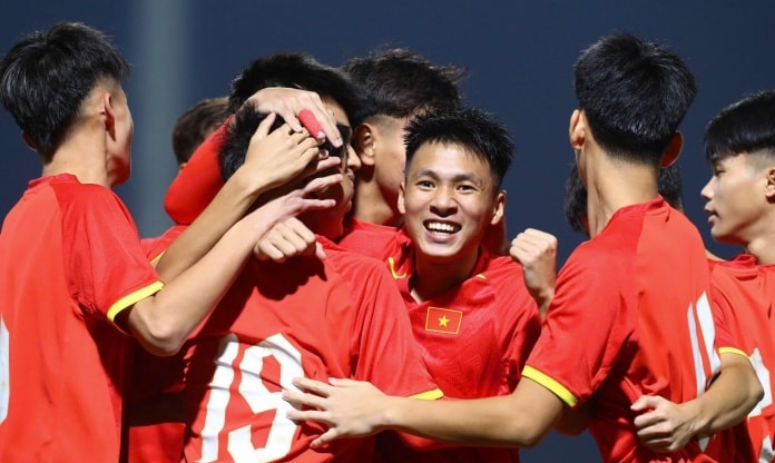 Việt Nam chính thức vượt qua Malaysia, vươn lên dẫn đầu BXH U17 châu Á