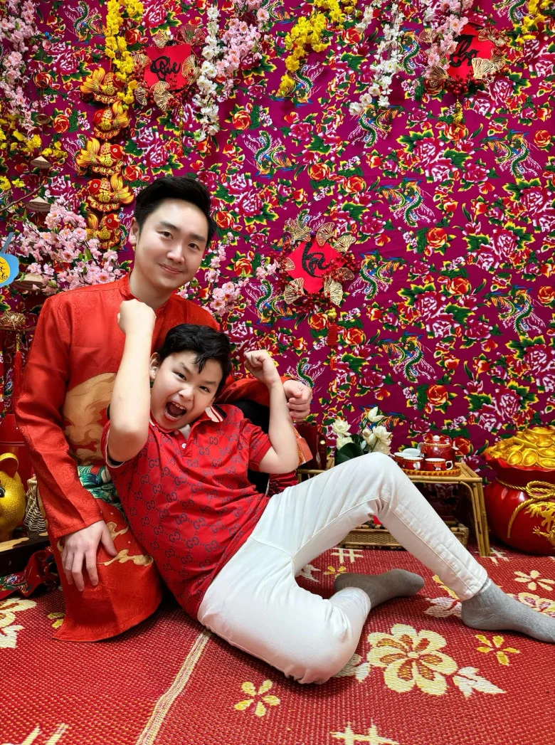 Chồng nàng hậu yêu thương con riêng của vợ.