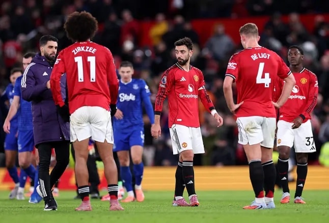 Man Utd thất vọng toàn diện, bị Everton lật mặt ở Old Trafford.
