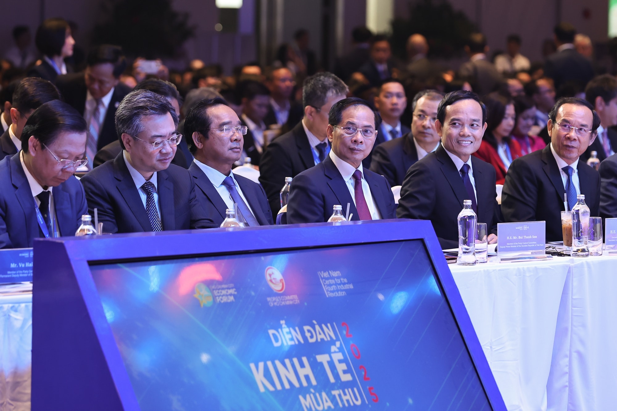 Thủ tướng dự các hoạt động tâm điểm tại Diễn đàn Kinh tế mùa Thu- Ảnh 2.