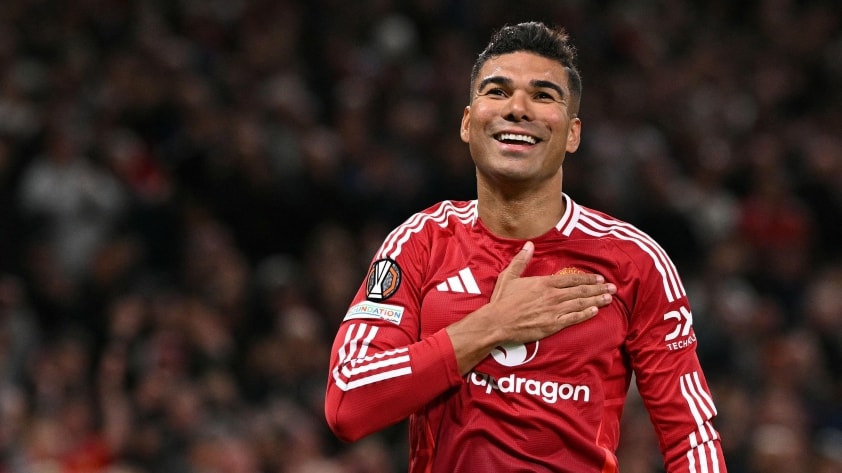 Man United đang gấp rút tìm người để thay vị trí của Casemiro. (Ảnh: Goal)