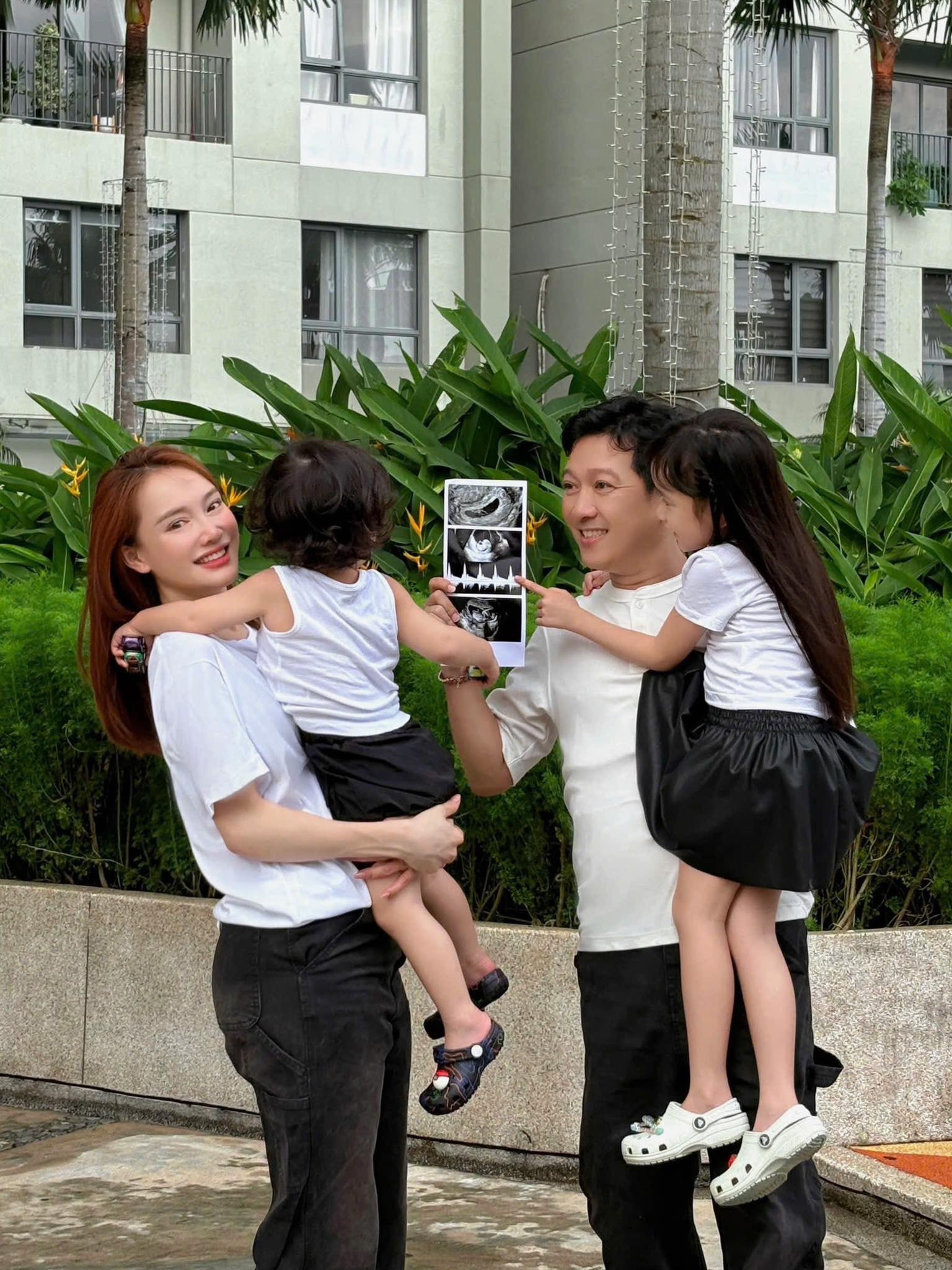 Nhã Phương bầu lần 3: Ngày nào cũng gặp bác sĩ, không dám uống thuốc vì sợ ảnh hưởng tới con- Ảnh 5.