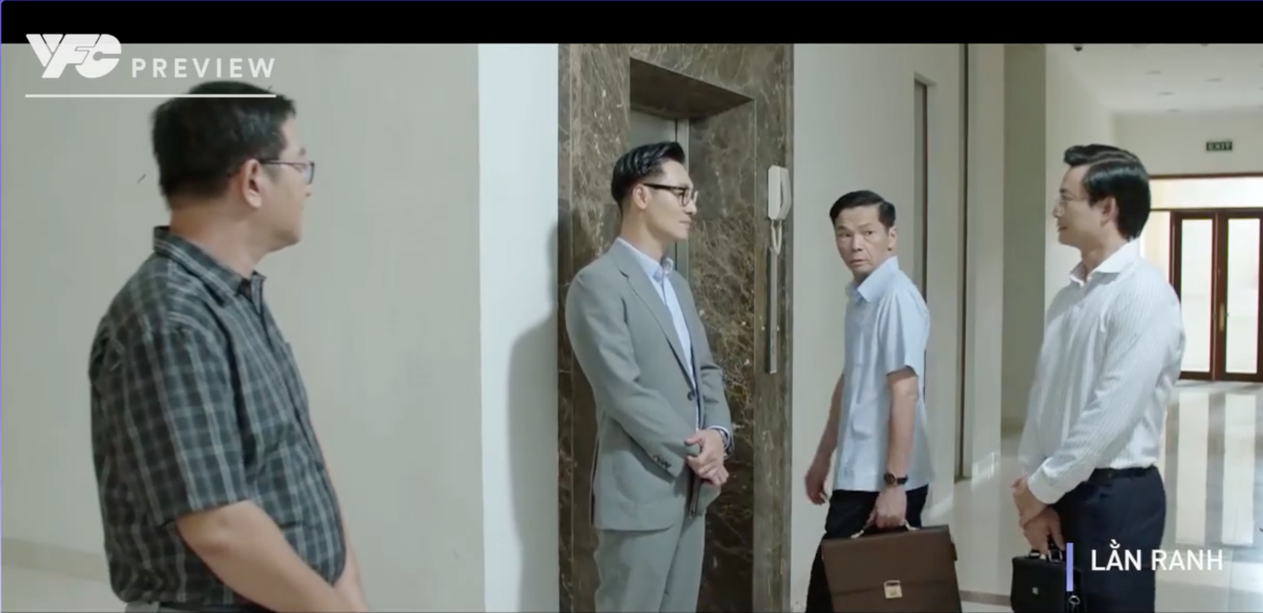 Khắc tìm gặp Bí thư Sơn để vận động cho vị trí Giám đốc Sở Tài chính.