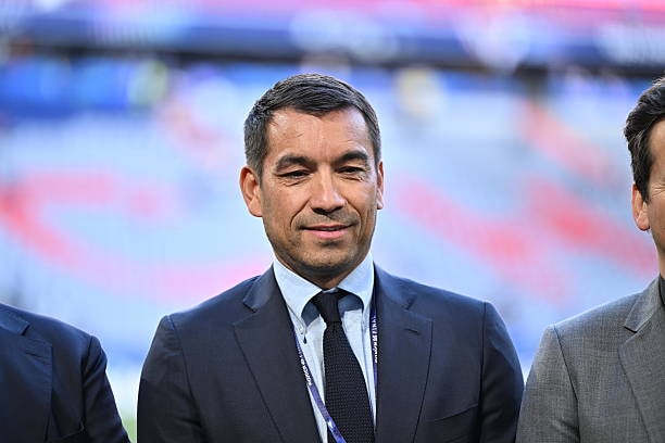 Van Bronckhorst nổi lên như ứng viên sáng giá cho vị trí HLV của Indonesia.