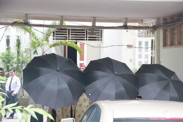 Cùng làm cô dâu nhưng Tiên Nguyễn được nhà tỷ phú 