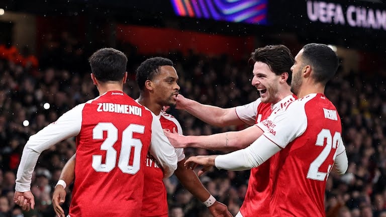 Anh là trái tim của đội bóng ở giữa sân.