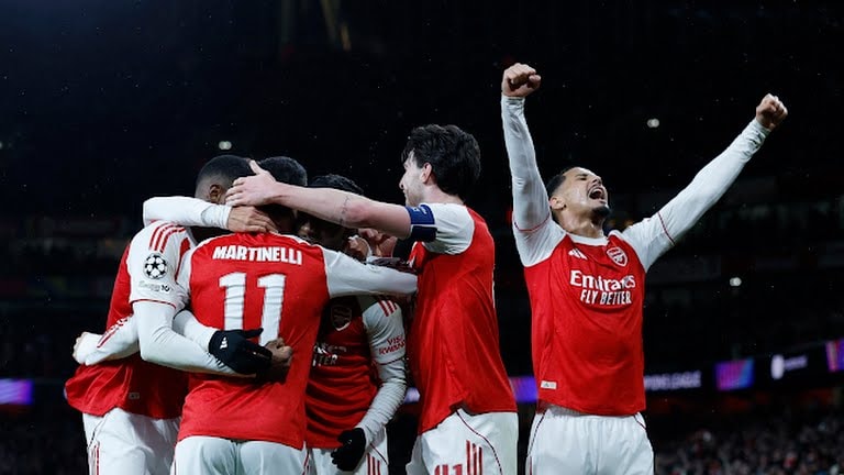 Arsenal đang dẫn đầu cả trong nước và châu Âu.