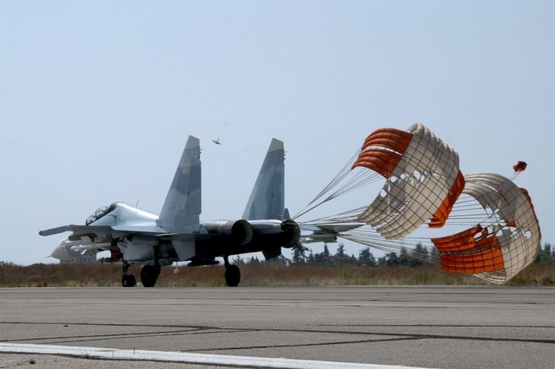 Su - 30 sm v e0 su - 3 5s n e2ng c e1p kh 03 n03ng ta5n c f4ng vdbi bom UMPK hic7u qua3 ha1n - 89nh 8.