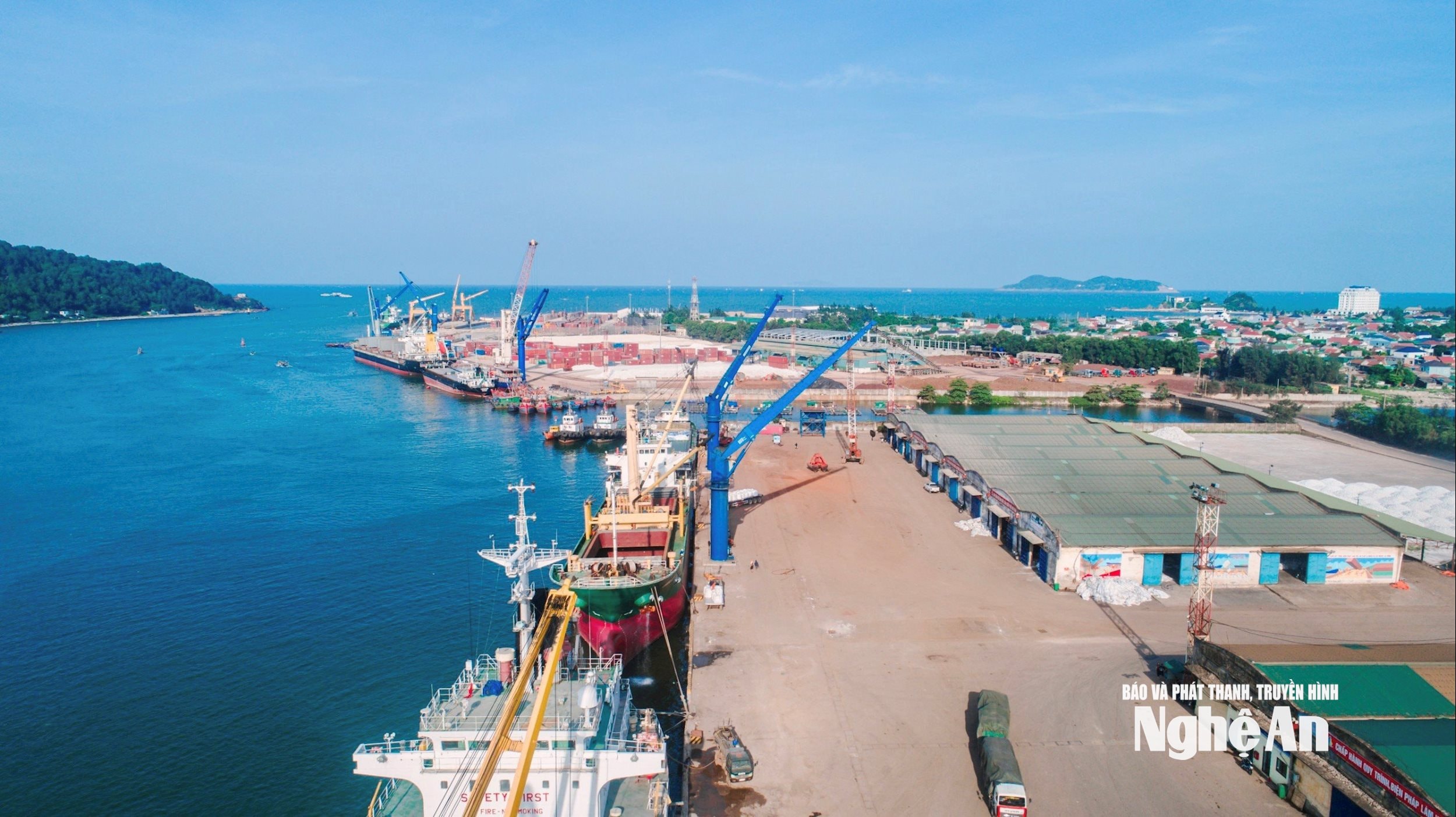 ท่าเรือกัวโล