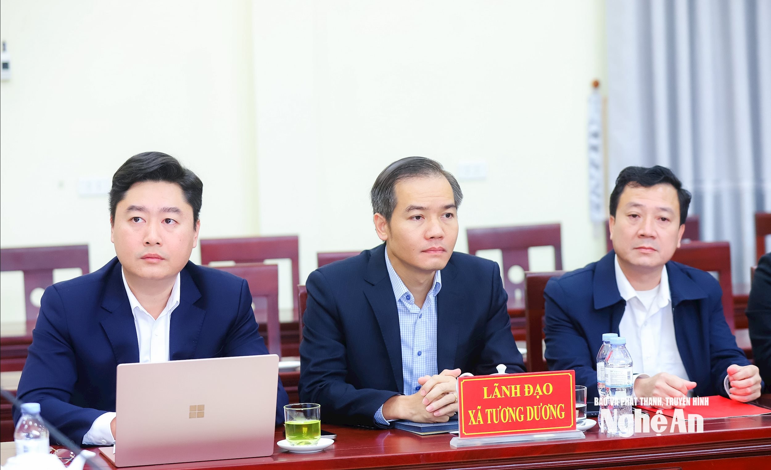 Các đồng chí lãnh đạo các xã tại cuộc làm việc. Ảnh: Thành Duy