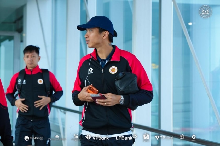 Văn Hậu sang Thái Lan, chuẩn bị tái xuất sau hơn 2 năm 750807