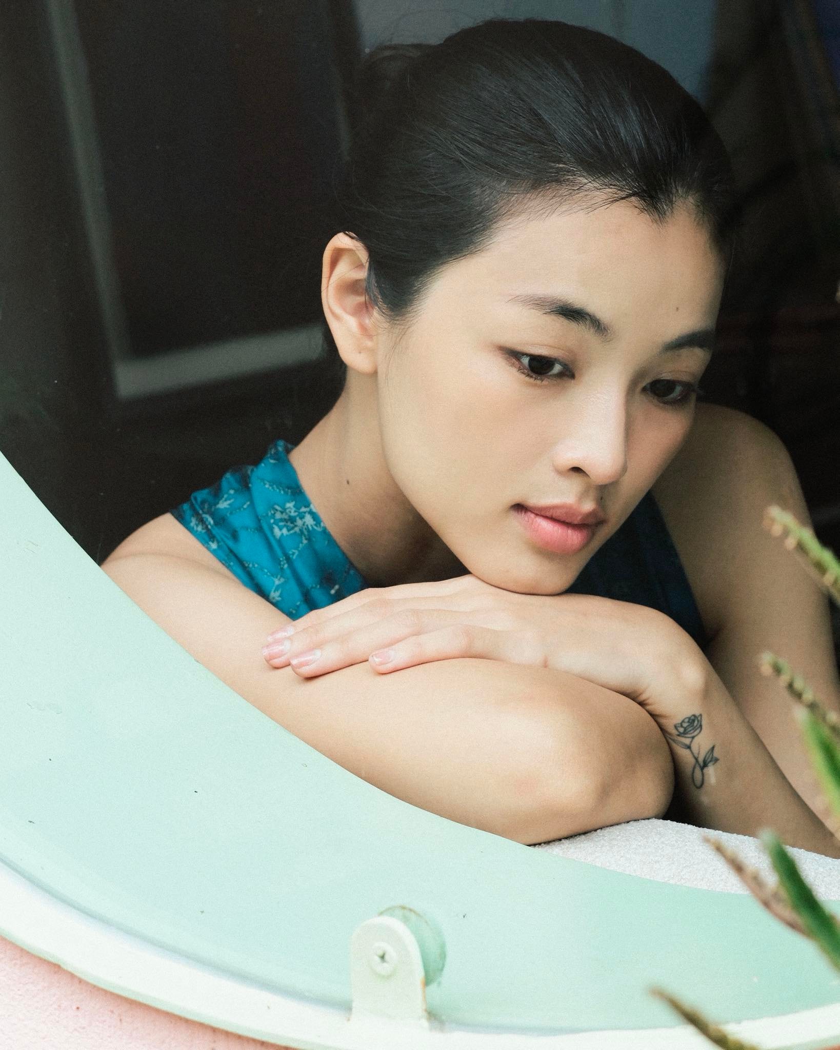Nữ diễn viên thể hiện sự đa dạng trong phong cách thời trang