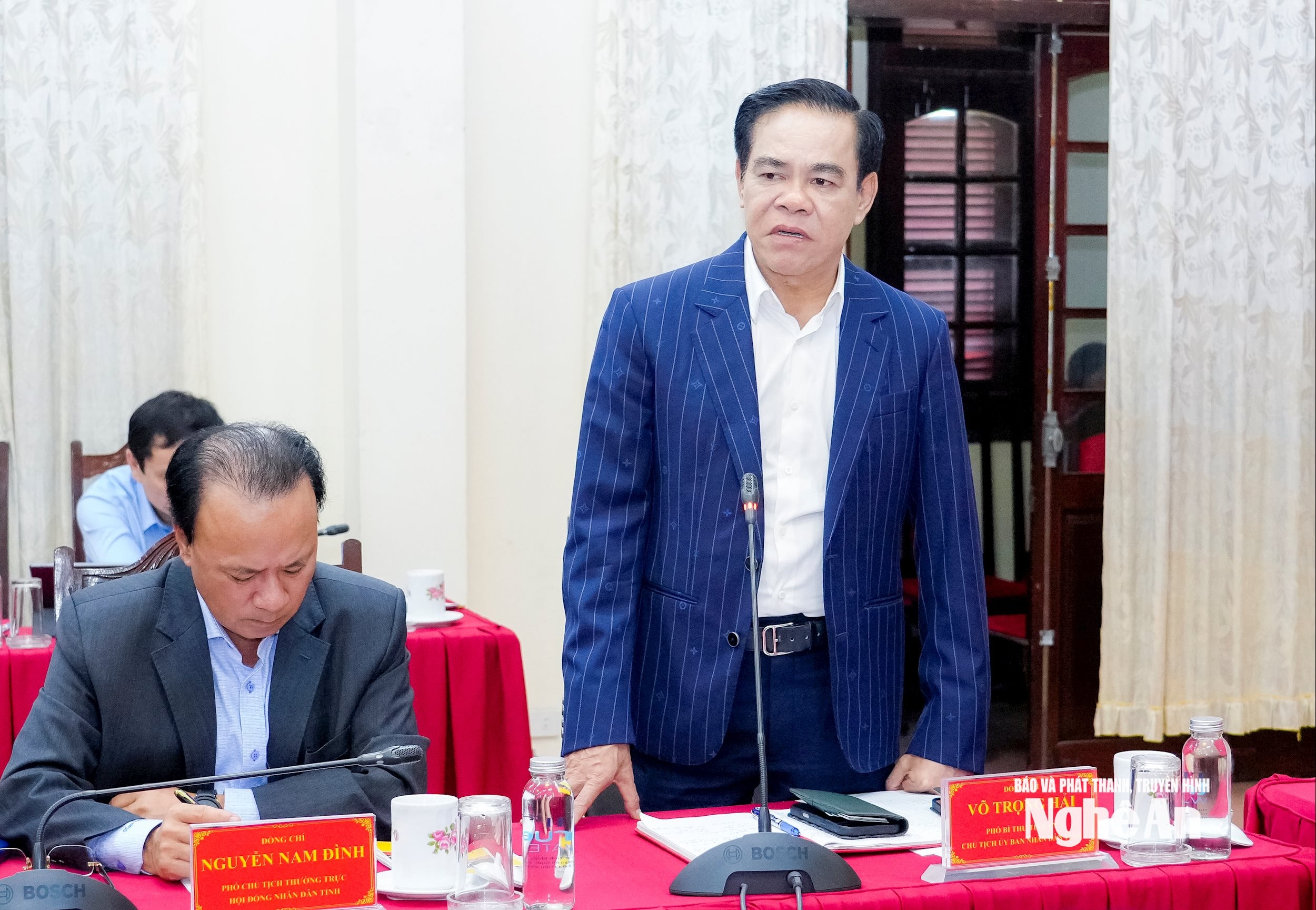 Phó Bí thư Tỉnh ủy, Chủ tịch UBND tỉnh Võ Trọng Hải phát biểu tại phiên họp. Ảnh: Phạm Bằng