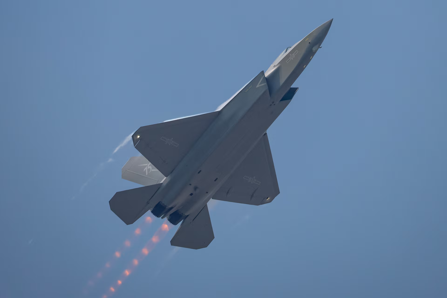 tiêm kích J-35 TQ