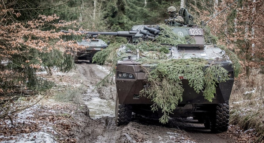 Xe bọc thép chở quân Stryker từ Hoa Kỳ: Nguy cơ cho sản xuất Rosomak tại Ba Lan - Ảnh 2.