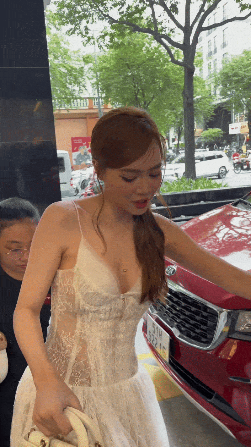 Khoảnh khắc Ninh Dương Lan Ngọc gặp chấn thương khi ghi hình.