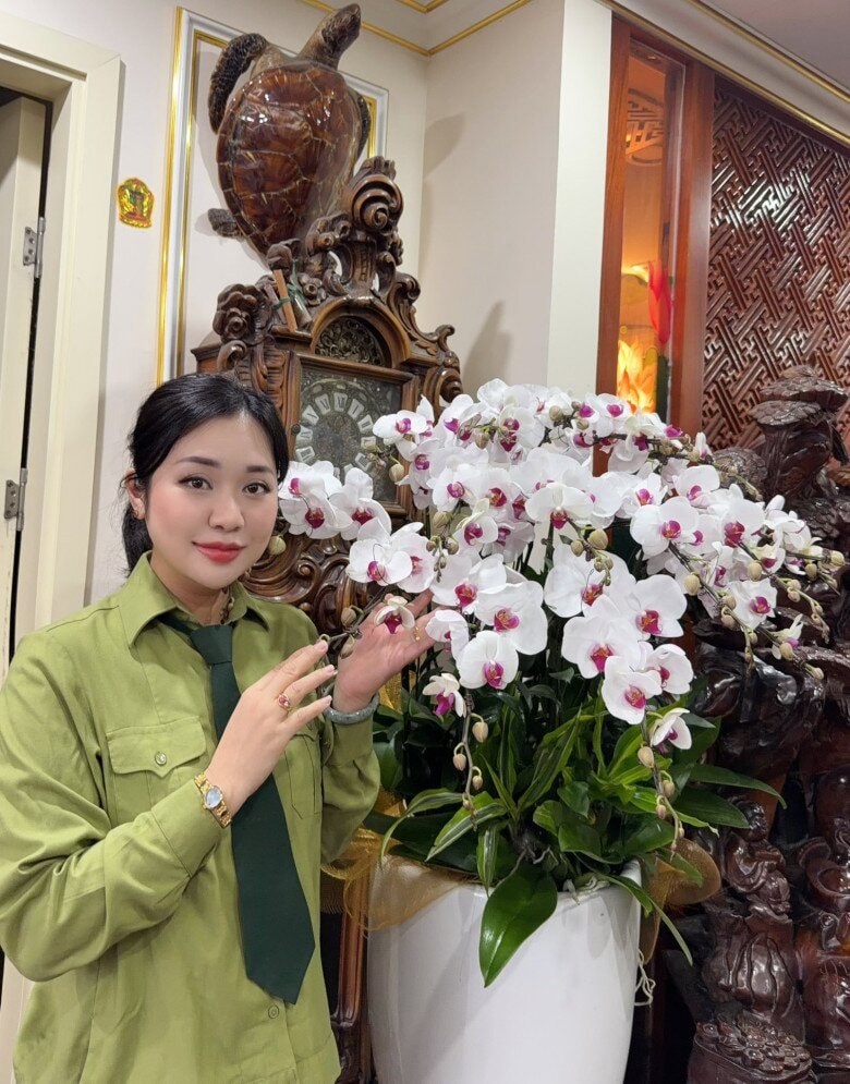 Bà xã Tự Long khoe nhiều góc đẹp bên trong ngôi nhà.