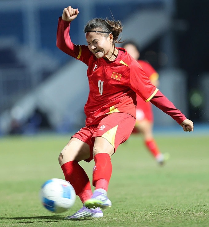 Thái Thị Thảo toà sáng với hat-trick - Ảnh- Đức Cường