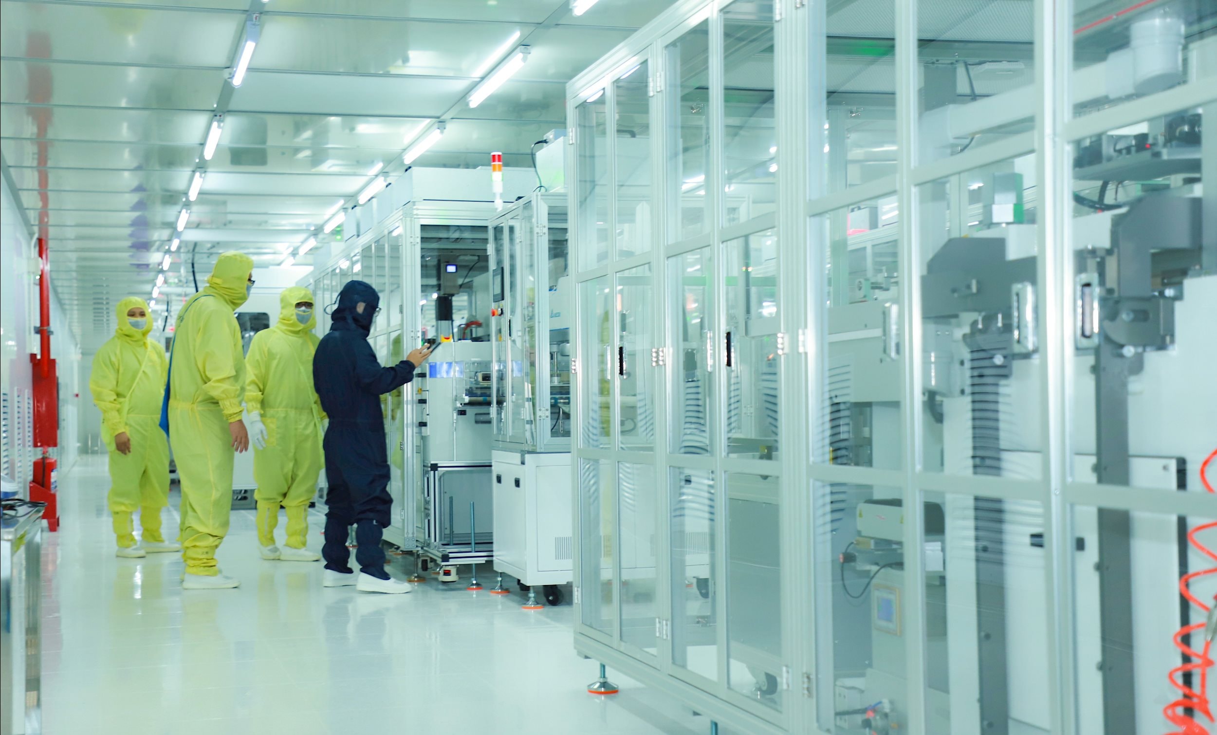 Nghệ An hướng đến thu hút các dự án công nghệ cao, sử dụng ít lao động và mang lại thu nhập cao cho công nhân. Ảnh: Sản xuất tại KCN VSIP Nghệ An. Ảnh: Thành Duy