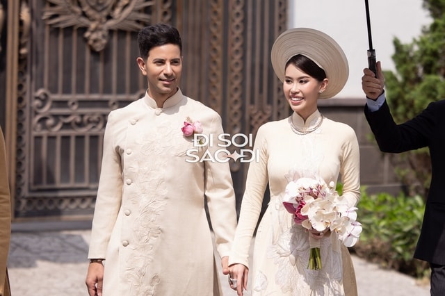 Tiên Nguyễn và Justin Cohen trong ngày trọng đại.