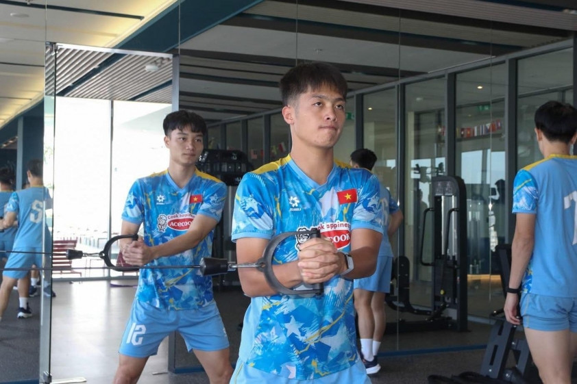 U22 Việt Nam miệt mài tập gym, chờ ngày đấu Malaysia 755327