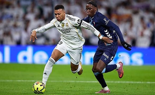 Real Madrid thua Celta Vigo 0-2, nháşn 2 tháş» đỏ tại Bernabeu