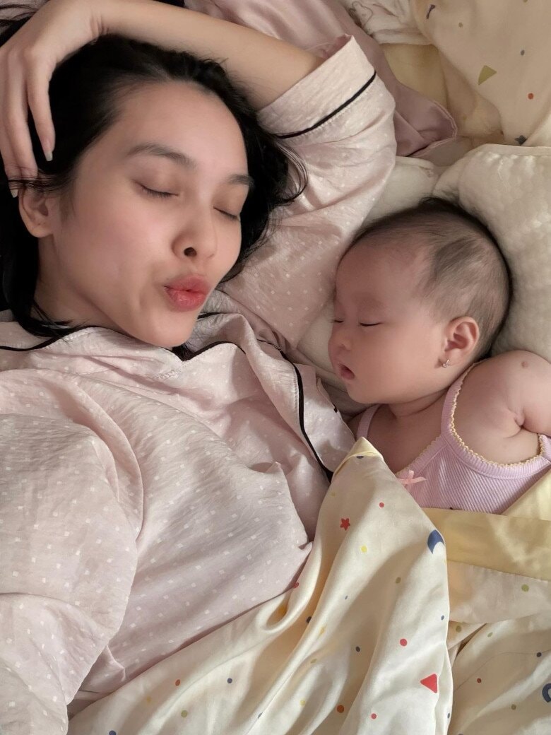Vợ chồng diễn viên Cao Minh Đạt chuẩn bị chào đón con đầu lòng.