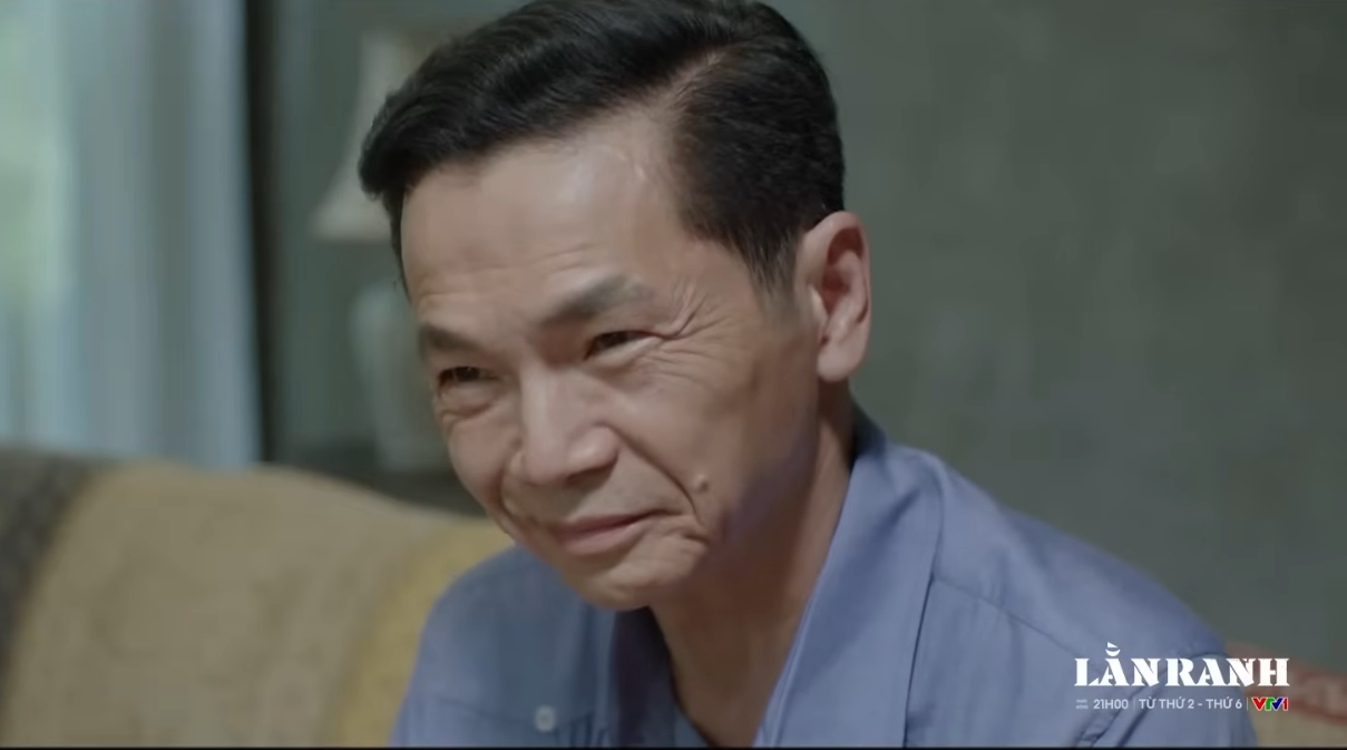 Nhân vật Thu tỏ ra bất ngờ tại bệnh viện trong phim Lằn ranh.